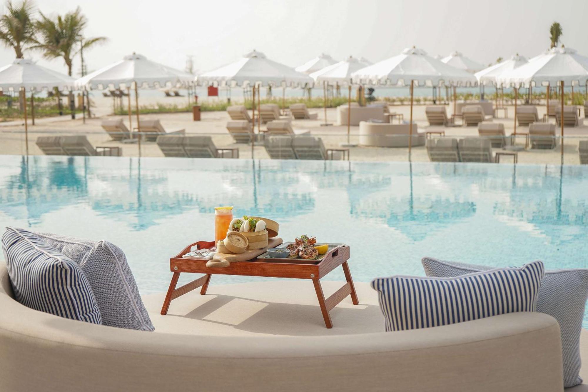 Waldorf Astoria Ras Al Khaimah Luaran gambar Pool at Jumeirah Beach Hotel