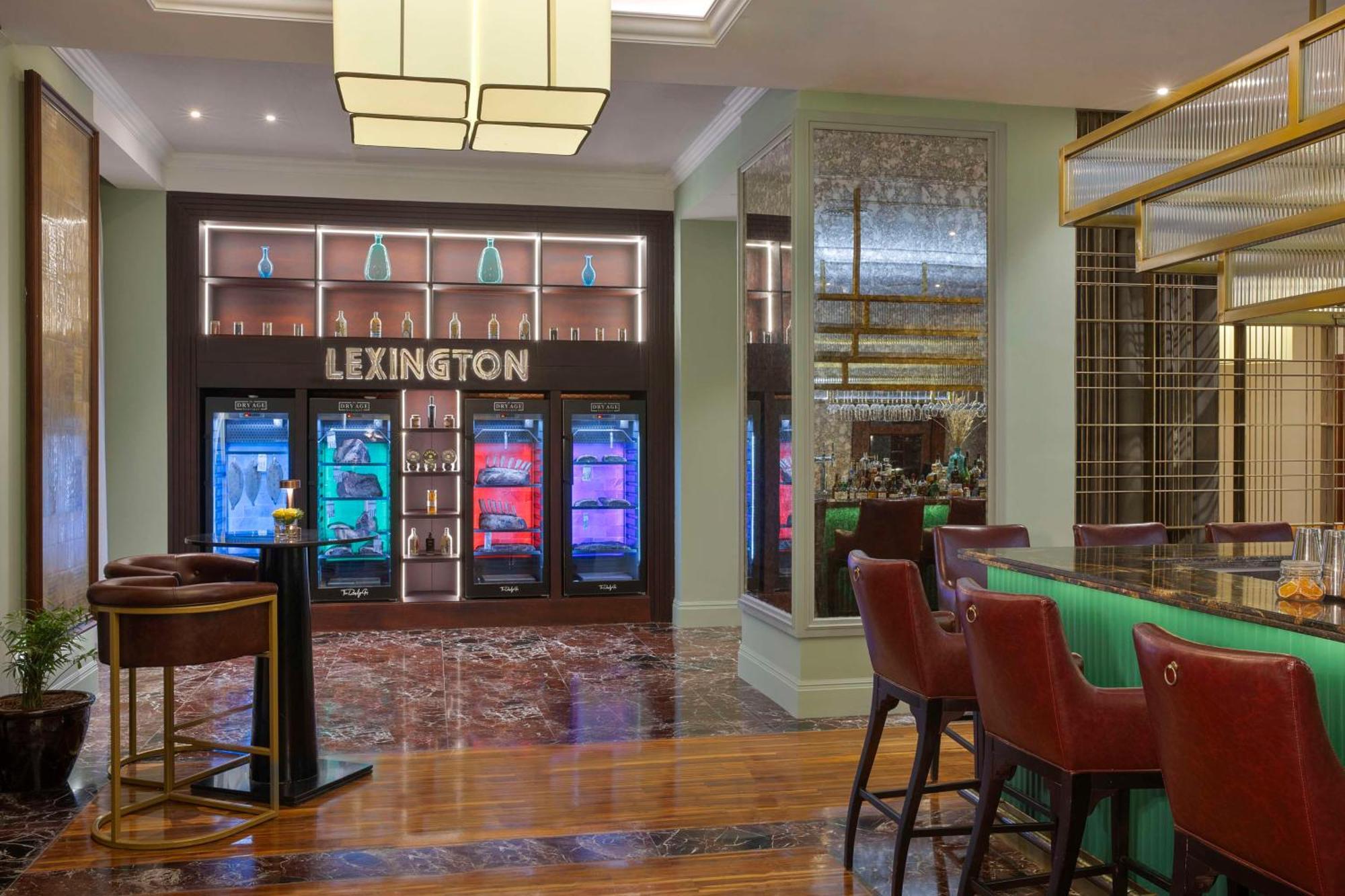 Waldorf Astoria Ras Al Khaimah Luaran gambar The Lexington bar