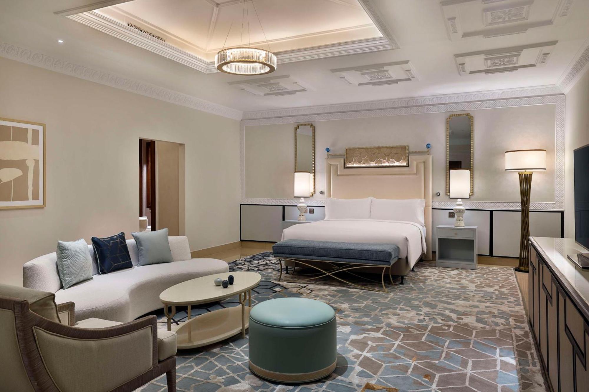 Waldorf Astoria Ras Al Khaimah Luaran gambar A suite at the hotel