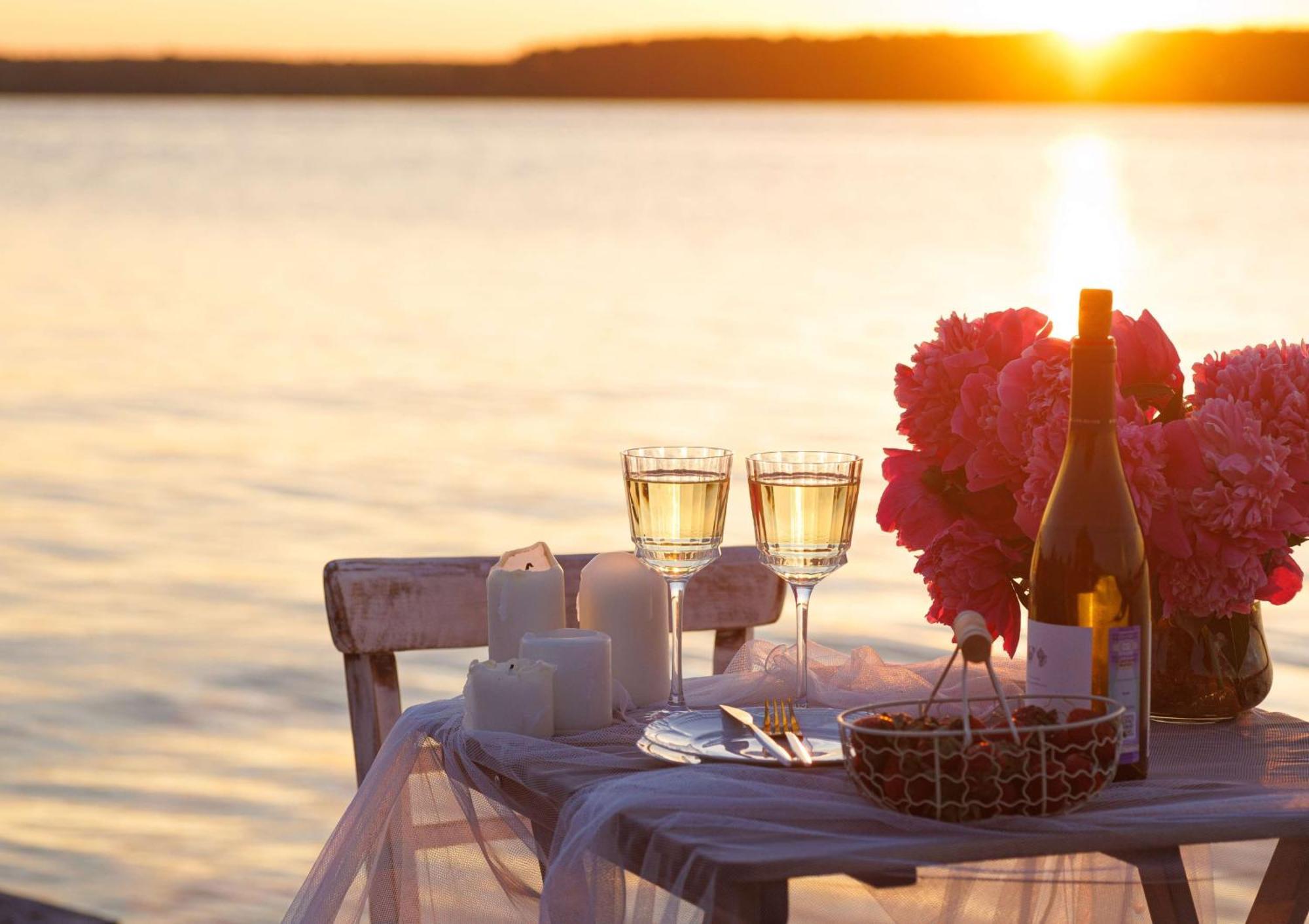 Waldorf Astoria Ras Al Khaimah Luaran gambar A romantic picnic